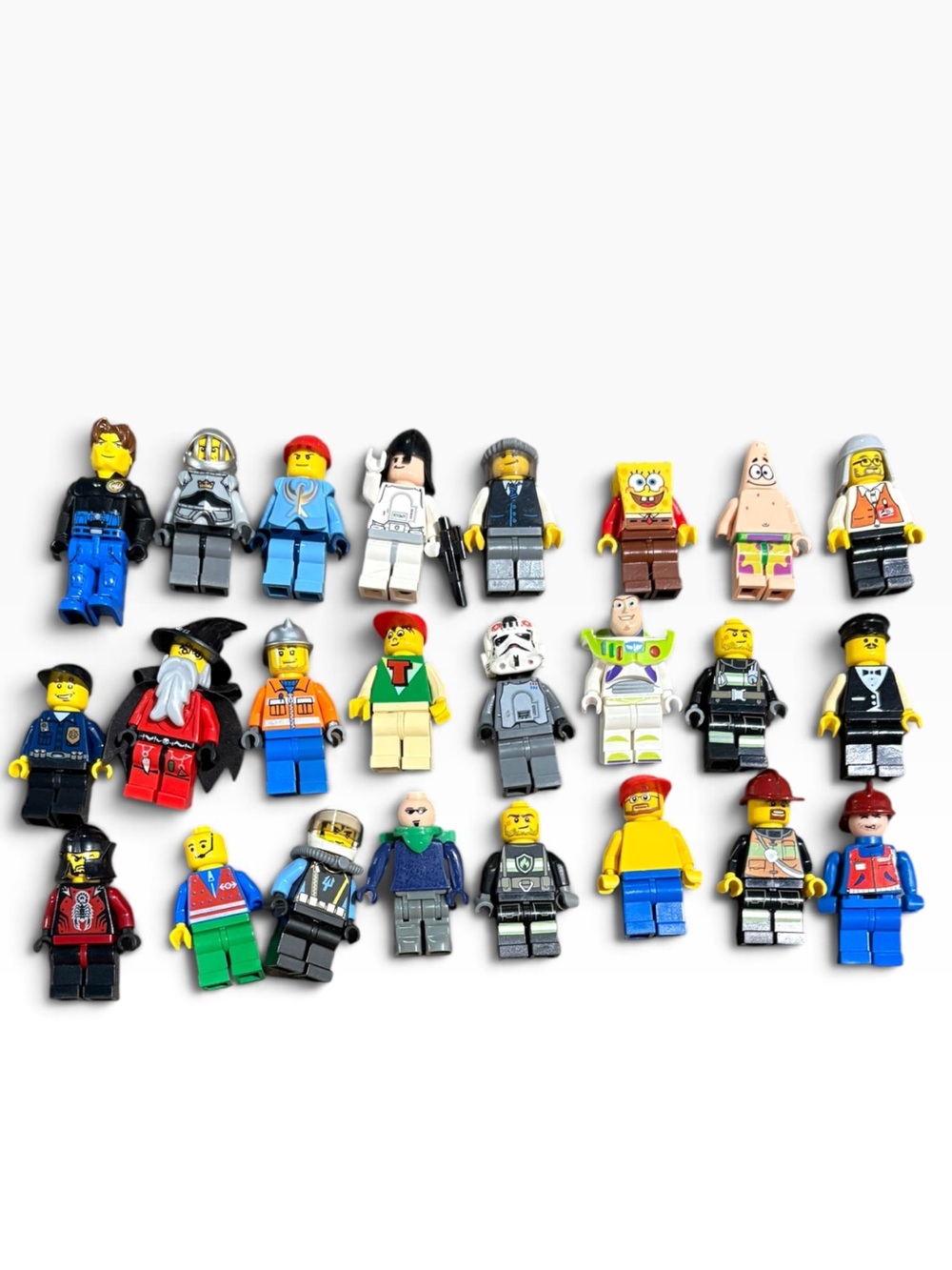 Lego 28 Minifigures SpongeBob
Disney& More